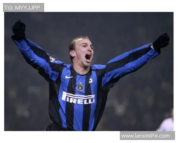 那些退役的足球明星